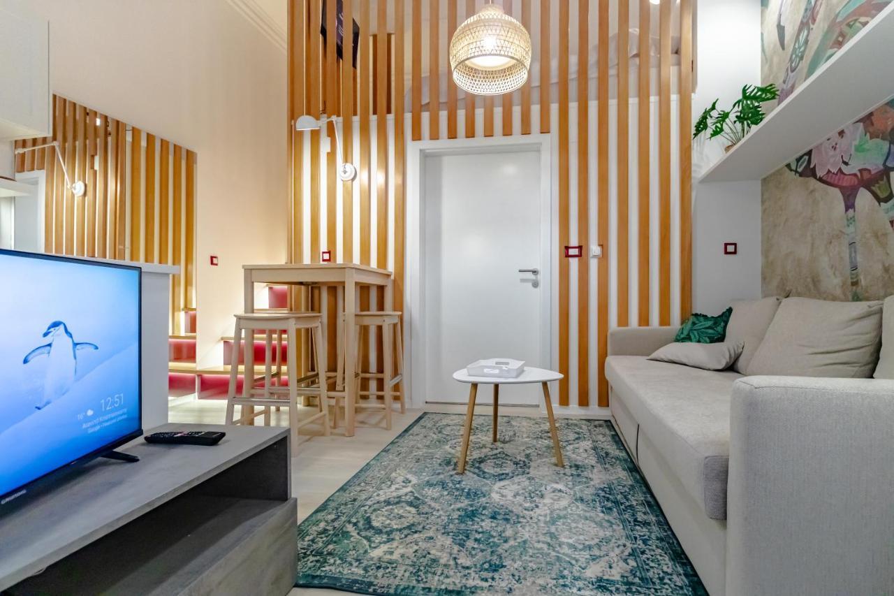 Green Gallery On A Main Square Apartment Zagreb Exterior photo